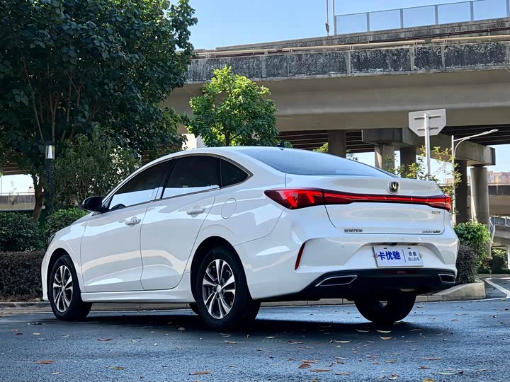 Фото 7 - Changan Eado Plus