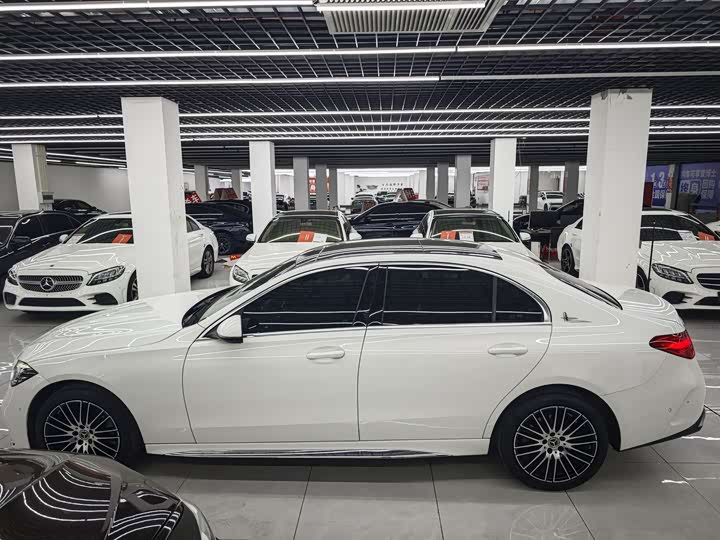 Фото 3 - Mercedes-Benz C-Class