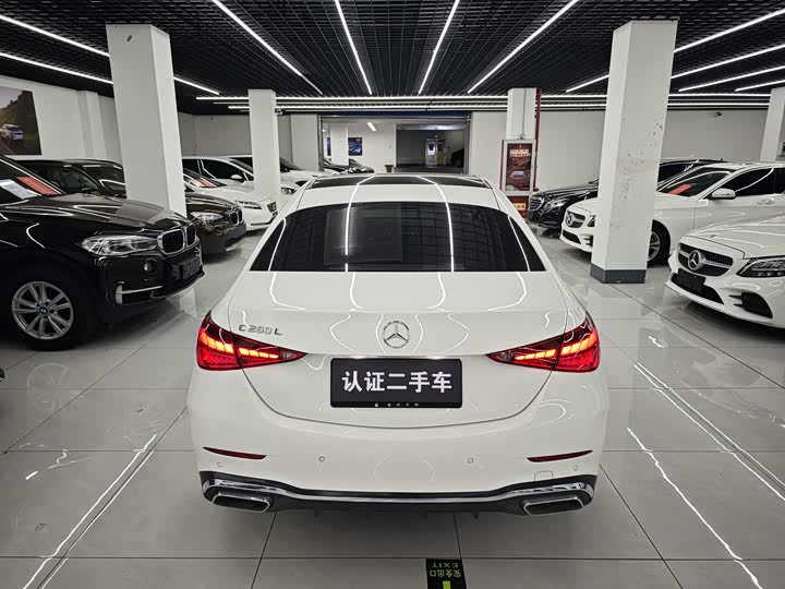 Фото 4 - Mercedes-Benz C-Class