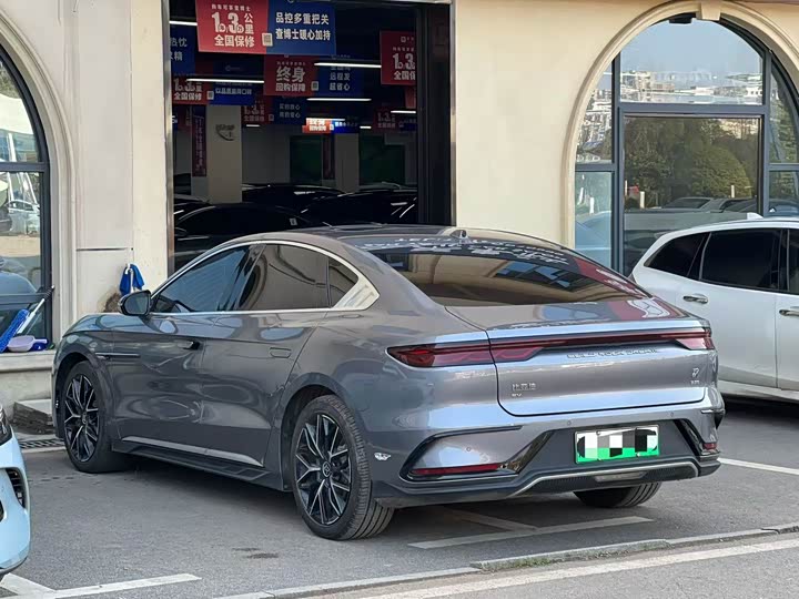 Фото 4 - BYD Han