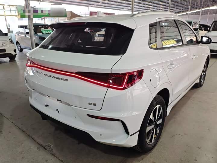 Фото 7 - BYD E2