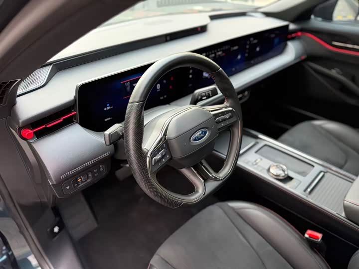 Фото 9 - Ford Mondeo