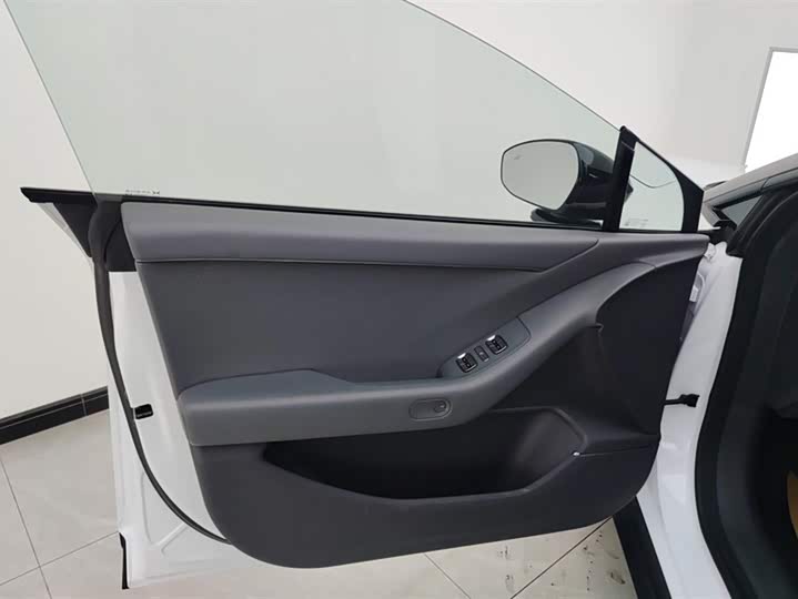 Фото 7 - XPeng F57