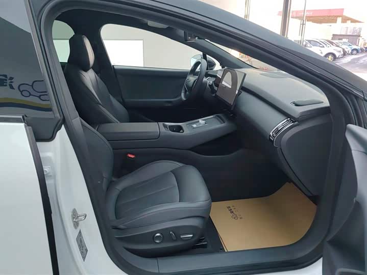 Фото 8 - XPeng F57