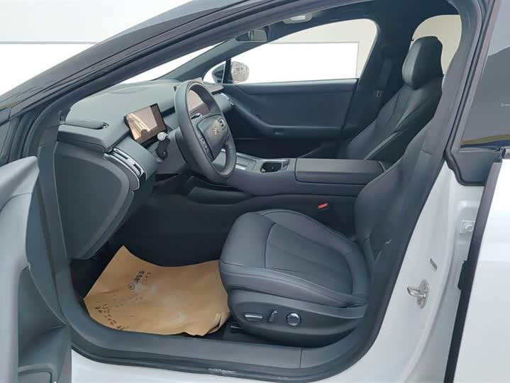 Фото 9 - XPeng F57