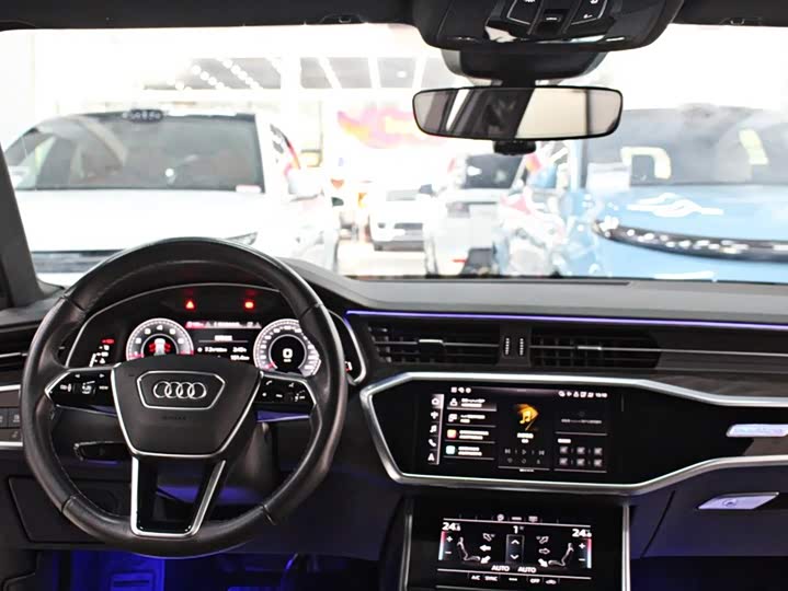 Фото 9 - Audi A6L