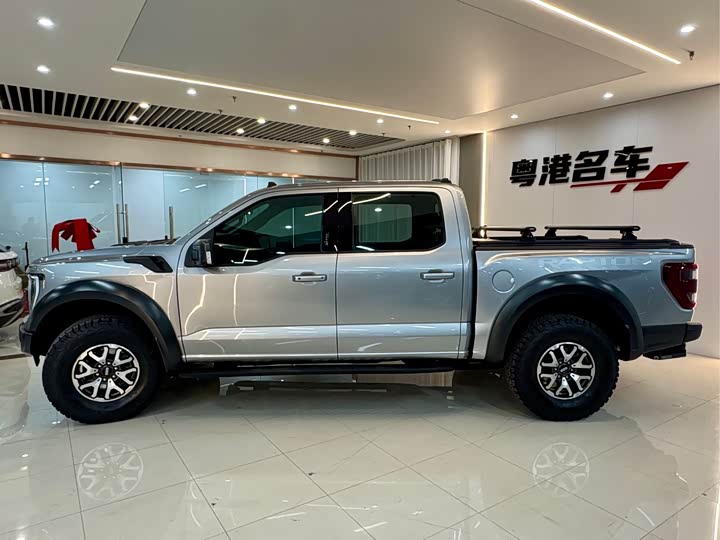 Фото 2 - Ford F-150 Raptor