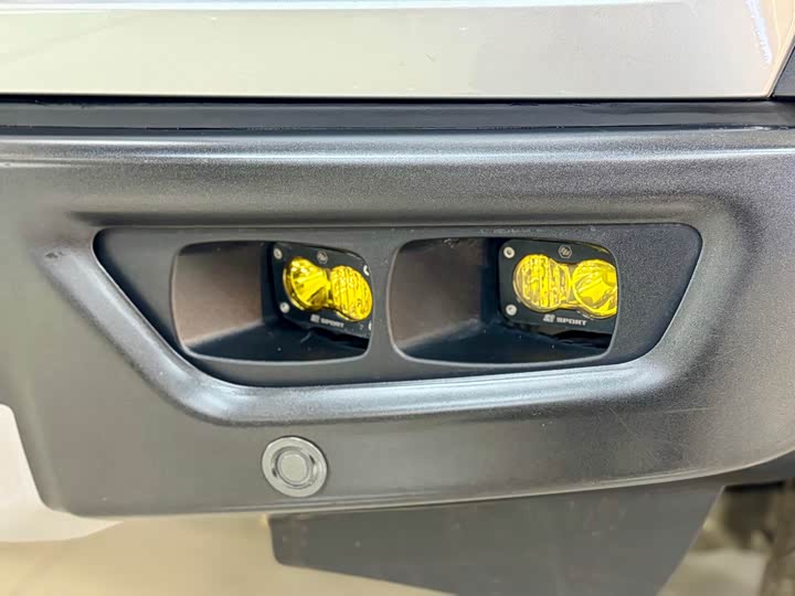 Фото 9 - Ford F-150 Raptor