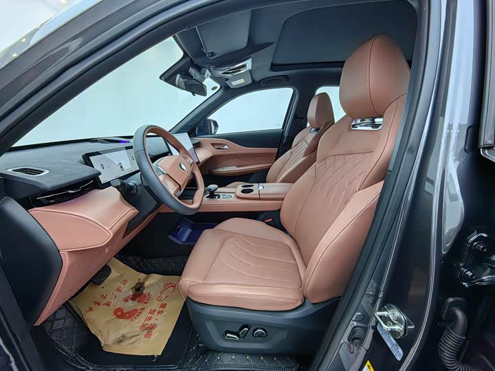 Фото 7 - Changan UNI-Z Hybrid