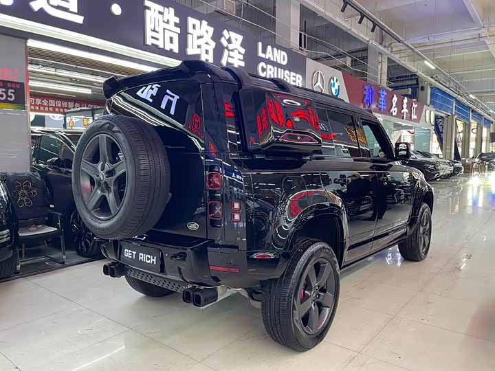 Фото 6 - Land Rover Defender