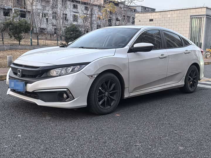 Фото 1 - Honda Civic
