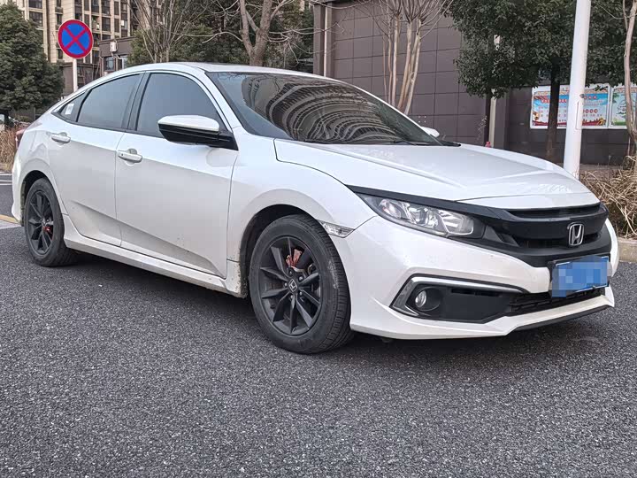 Фото 3 - Honda Civic