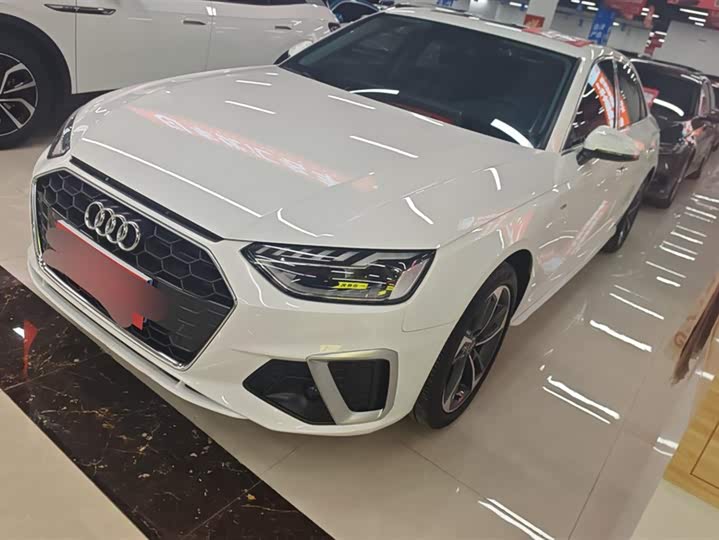 Фото 1 - Audi A4L