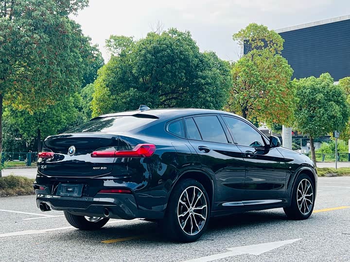 Фото 8 - BMW X4