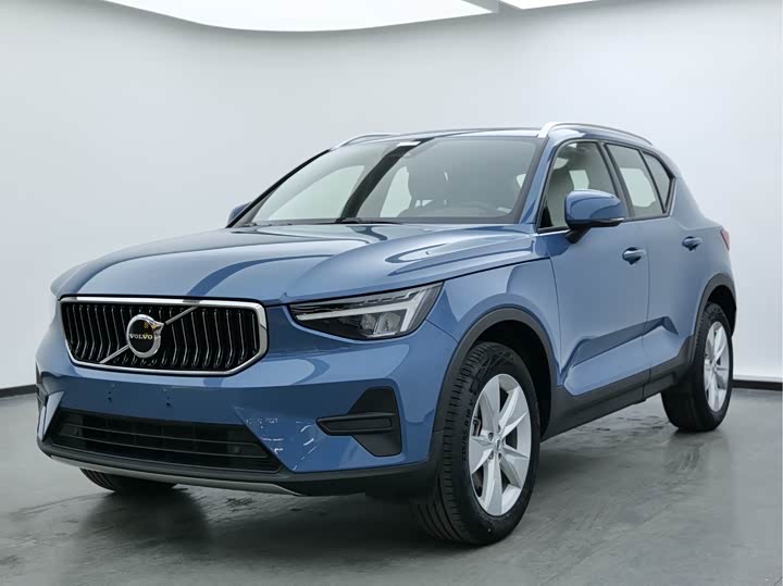 Фото 1 - Volvo XC40