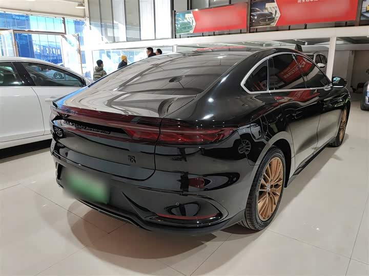 Фото 7 - BYD Han