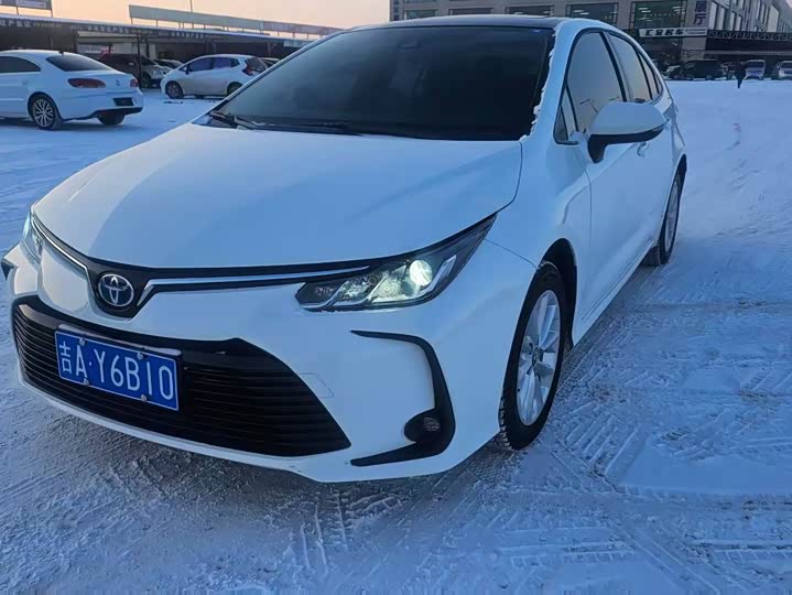 Фото 1 - Toyota Corolla