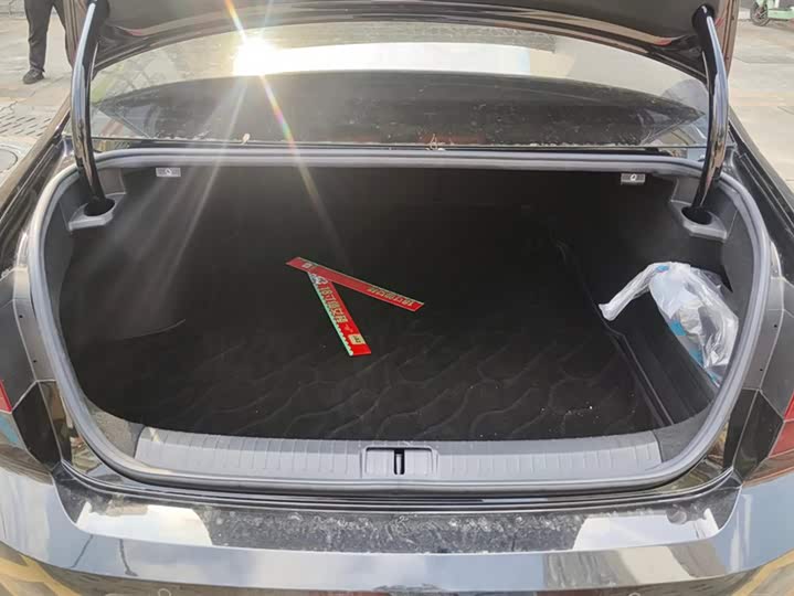 Фото 4 - Volkswagen Magotan