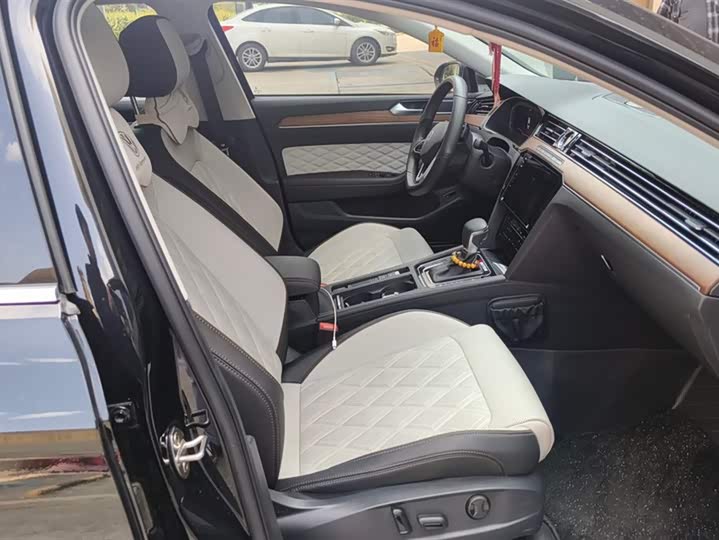 Фото 8 - Volkswagen Magotan