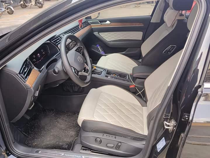 Фото 9 - Volkswagen Magotan