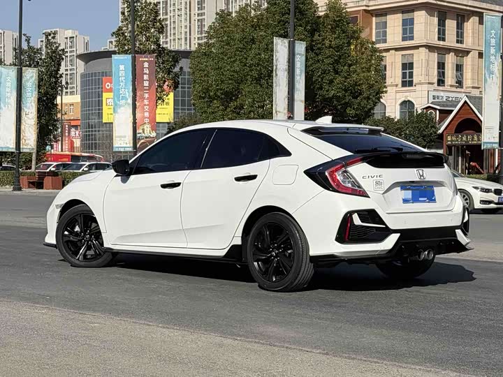 Фото 4 - Honda Civic