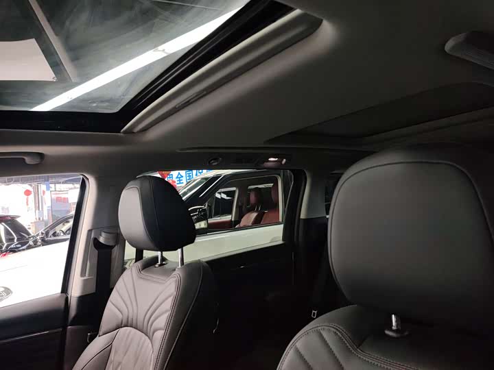 Фото 5 - GAC Trumpchi M8