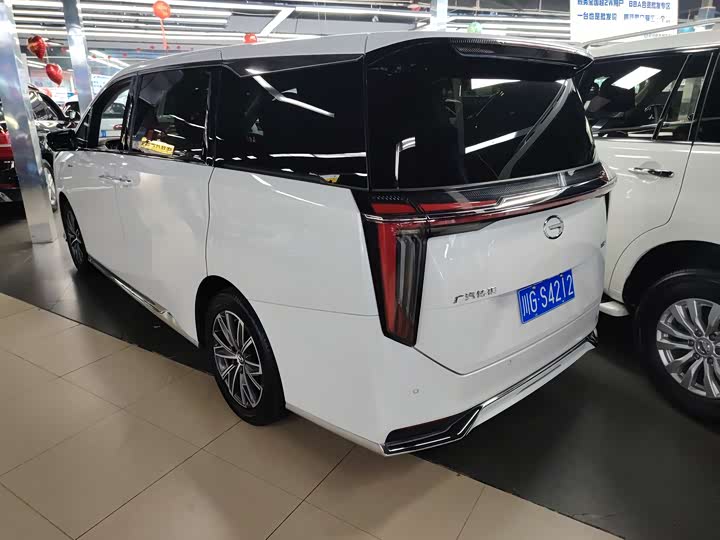 Фото 9 - GAC Trumpchi M8