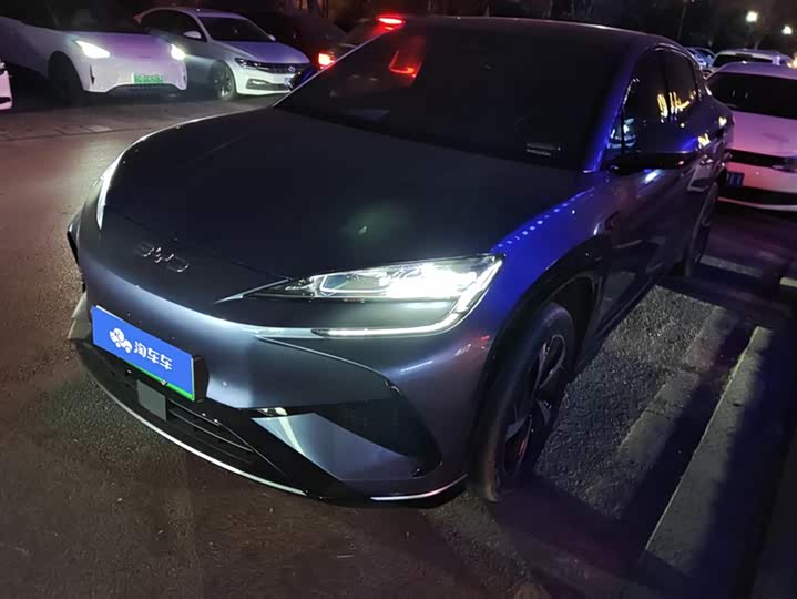 Фото 1 - BYD Sea Lion 07 EV