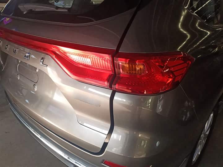 Фото 8 - Haval M6