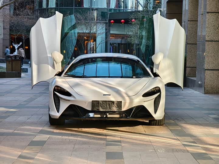 Фото 4 - McLaren Artura