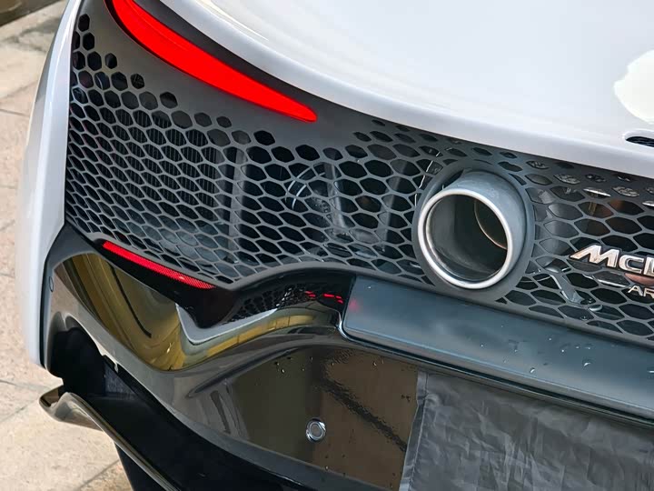 Фото 9 - McLaren Artura