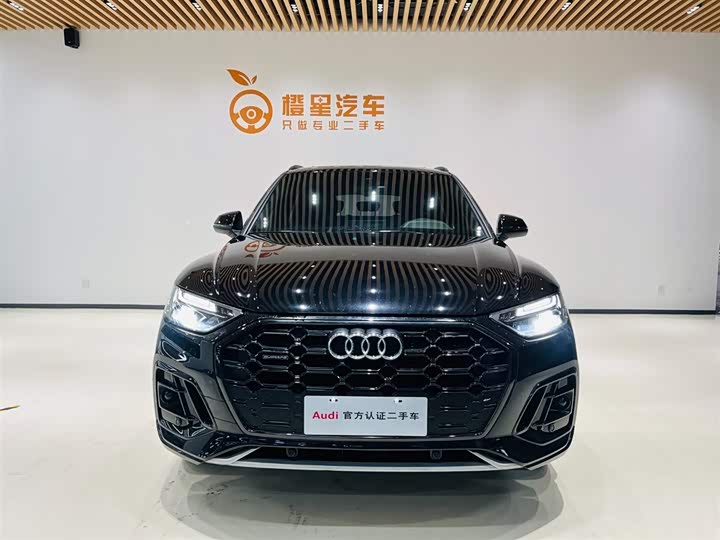 Фото 2 - Audi Q5L