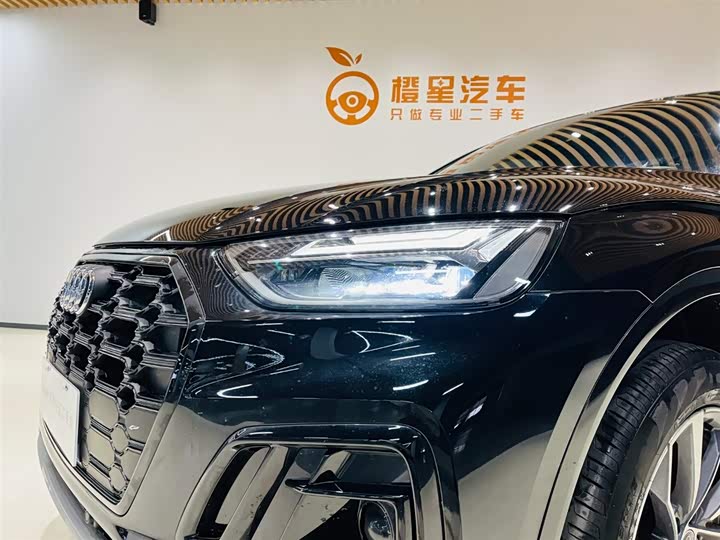 Фото 6 - Audi Q5L