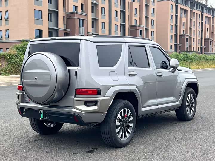 Фото 7 - Tank 700 Hybrid