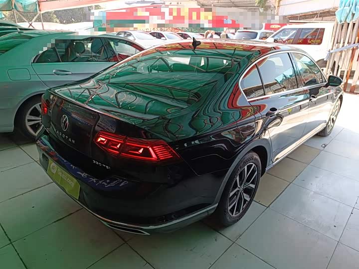 Фото 7 - Volkswagen Magotan