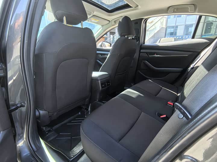 Фото 8 - Mazda 3 (Axela)