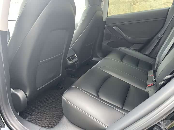 Фото 5 - Tesla Model 3