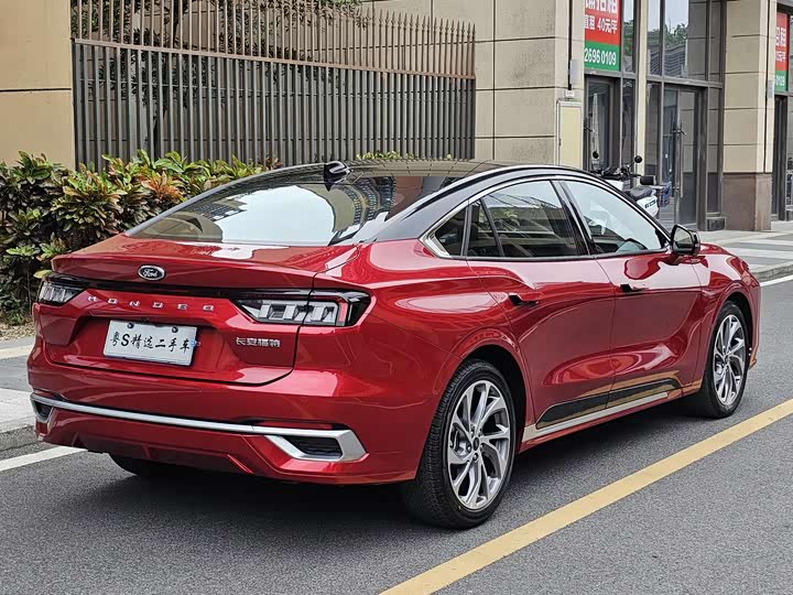 Фото 5 - Ford Mondeo