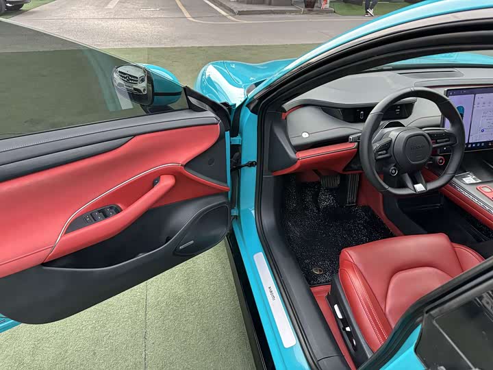 Фото 4 - Xiaomi SU7