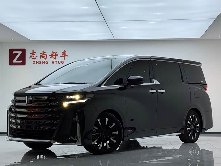 Фото 1 - Toyota Vellfire