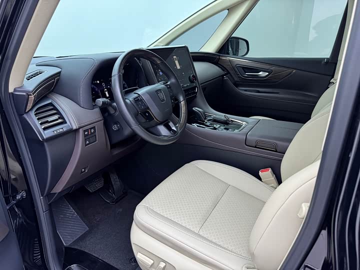 Фото 4 - Toyota Vellfire