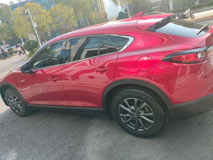 Фото 5 - Mazda CX-4