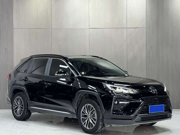 Фото 3 - Toyota Wildlander