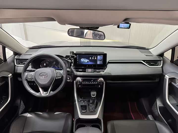 Фото 7 - Toyota Wildlander