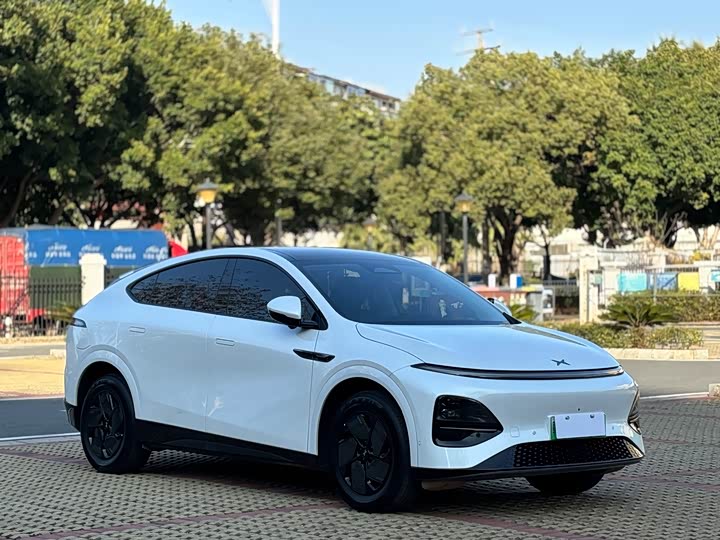 Фото 3 - XPeng G6