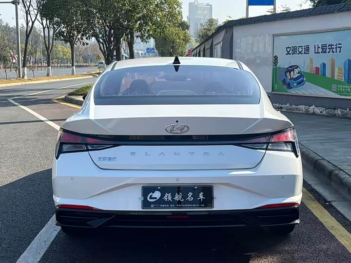 Фото 5 - Hyundai Elantra N line