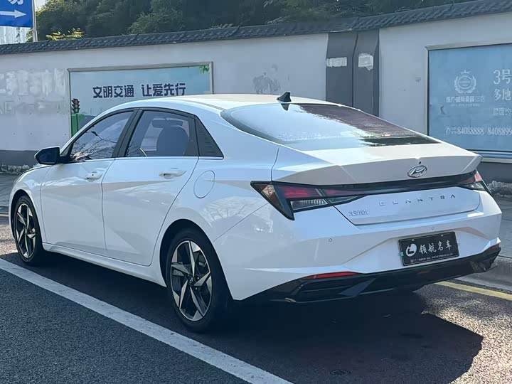 Фото 6 - Hyundai Elantra N line