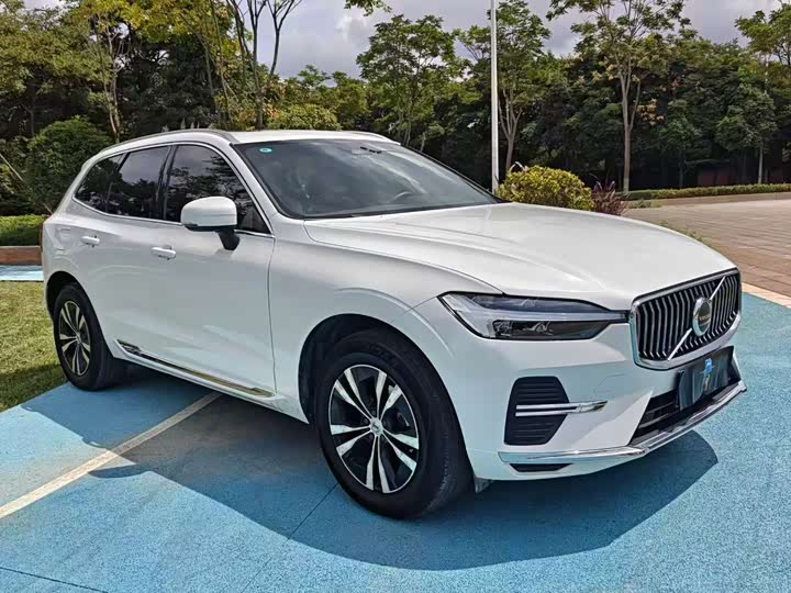 Фото 2 - Volvo XC60