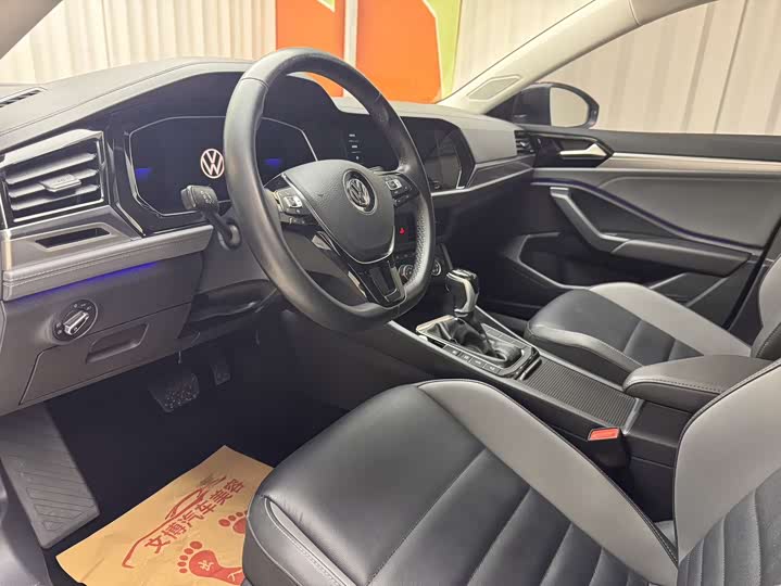 Фото 4 - Volkswagen Sagitar L