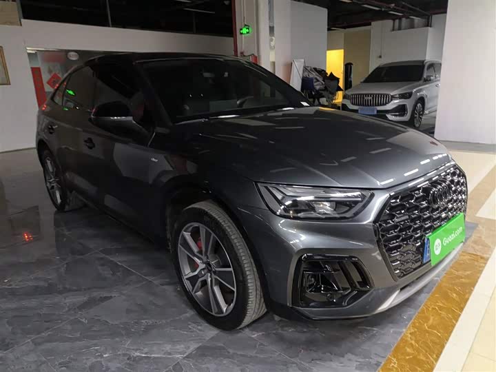 Фото 4 - Audi Q5L Sportback